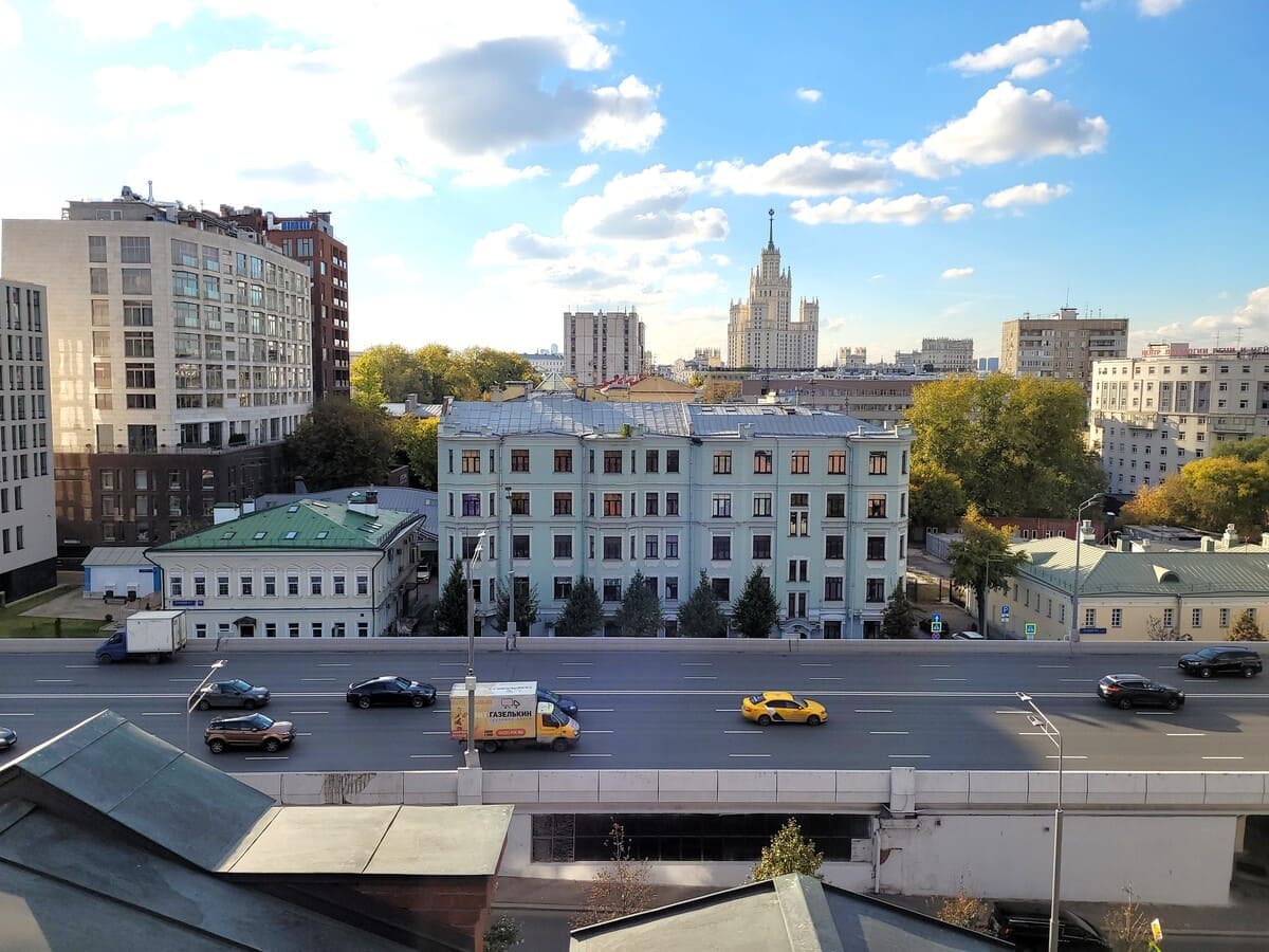 Офисы от 950 до 1100 кв.м. в аренду и продажу в Москве и Московской области